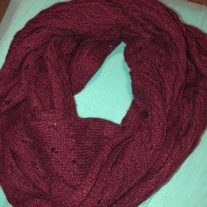 Maroon infinity scarf